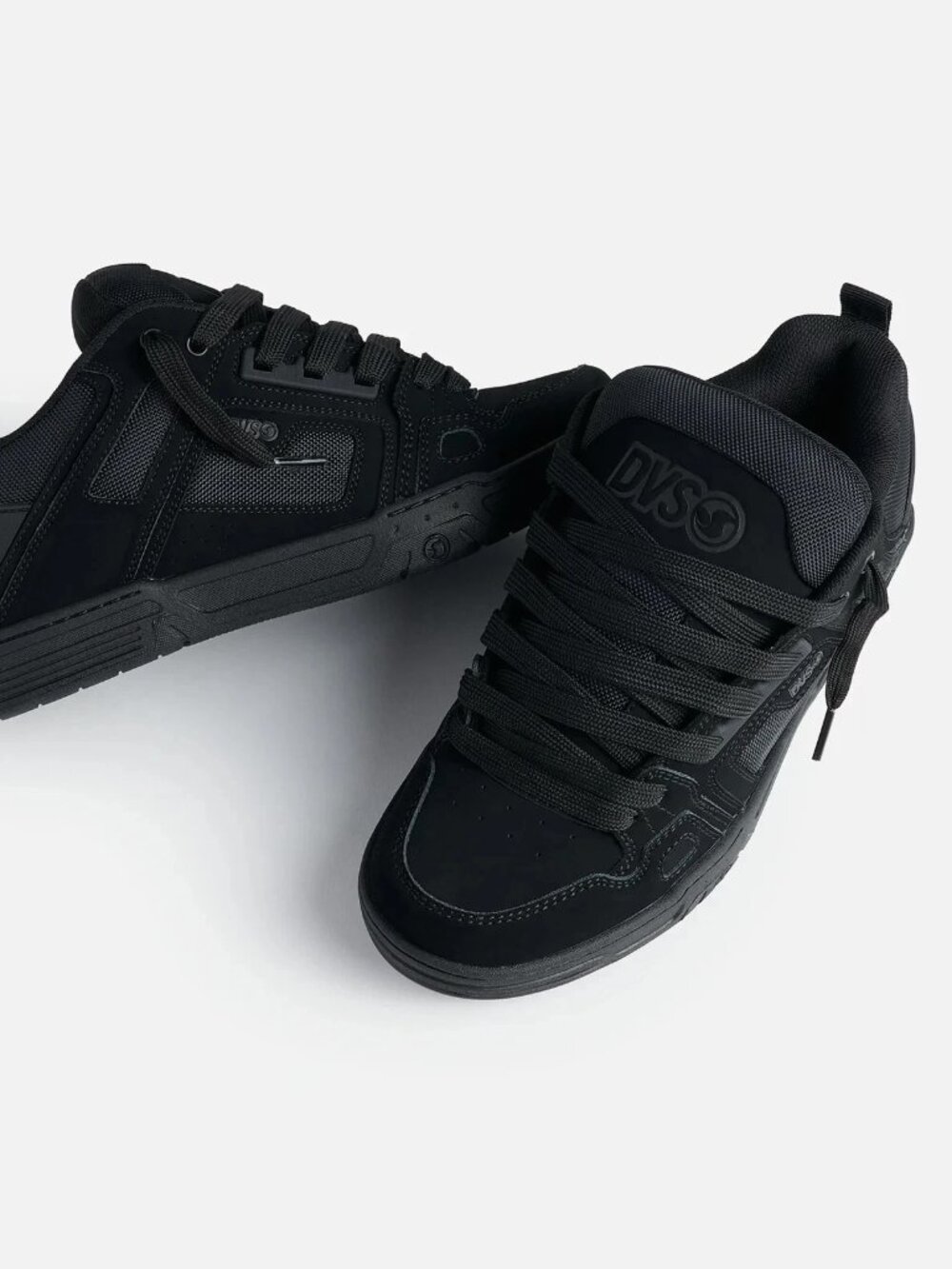 DVS Shoes Comanche in Black / Black, Size 6.5